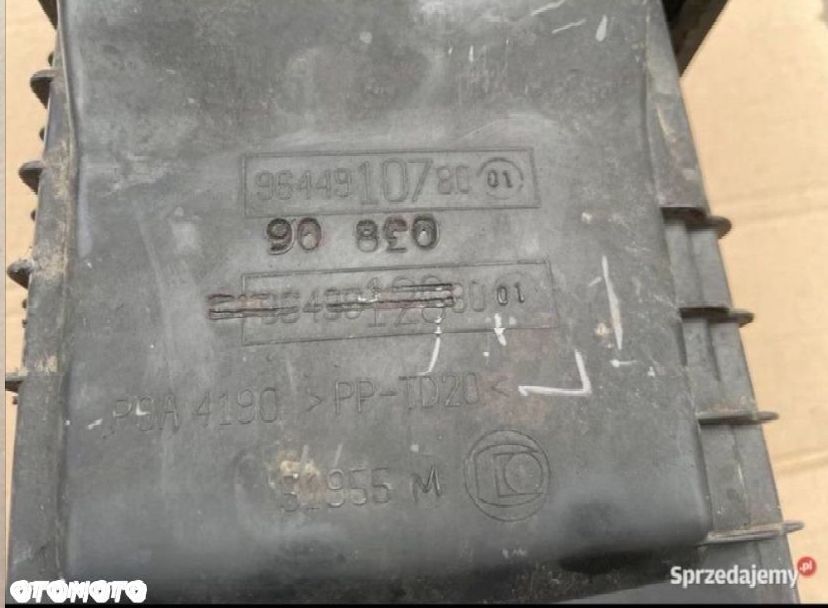 9681746980 obudowa filtra powietrza  peugeot 407 - 5