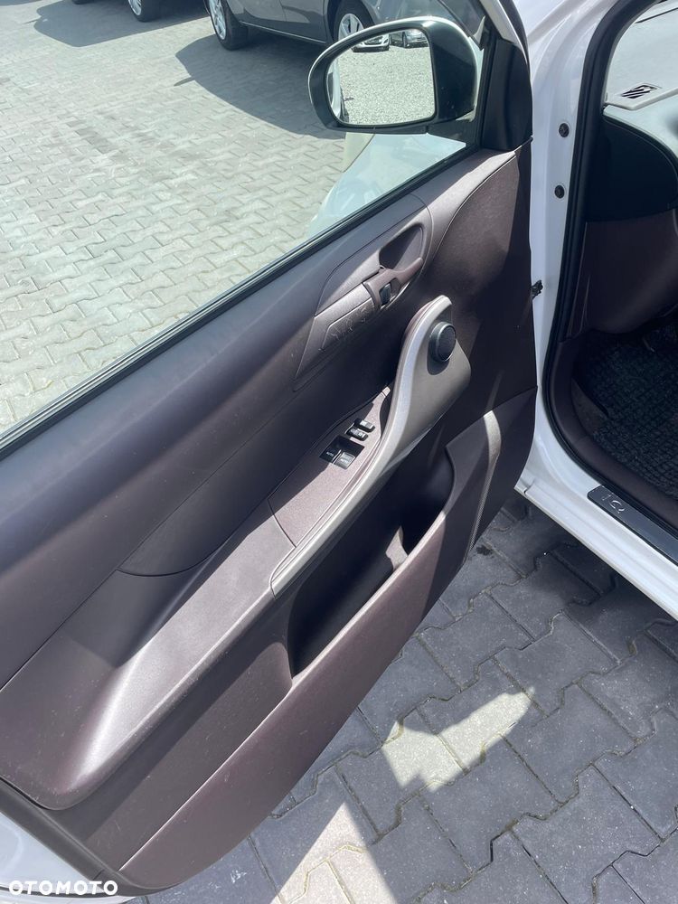 Toyota iQ 1.0 Multidrive + - 12