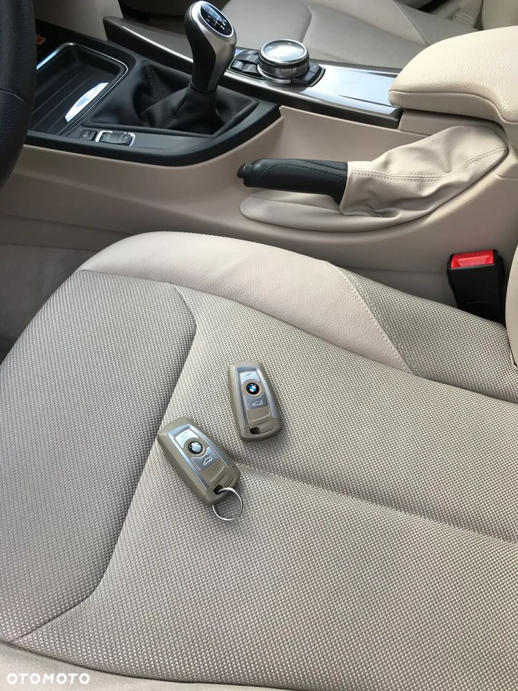 BMW Seria 3 318d - 10