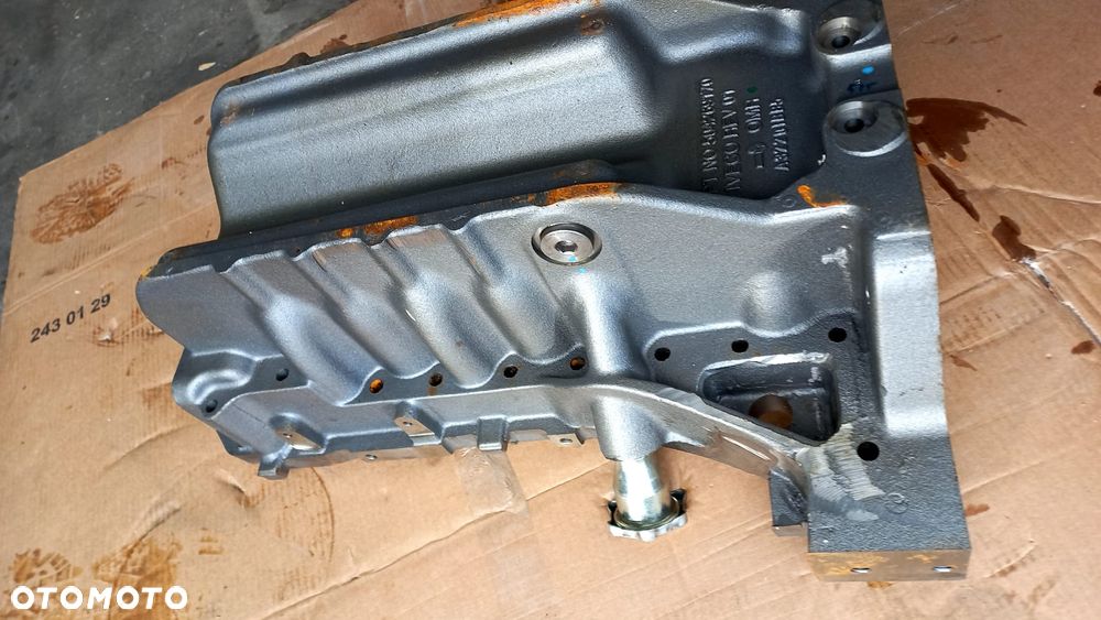 miska olejowa iveco 504269170 new holland 7630 - 3