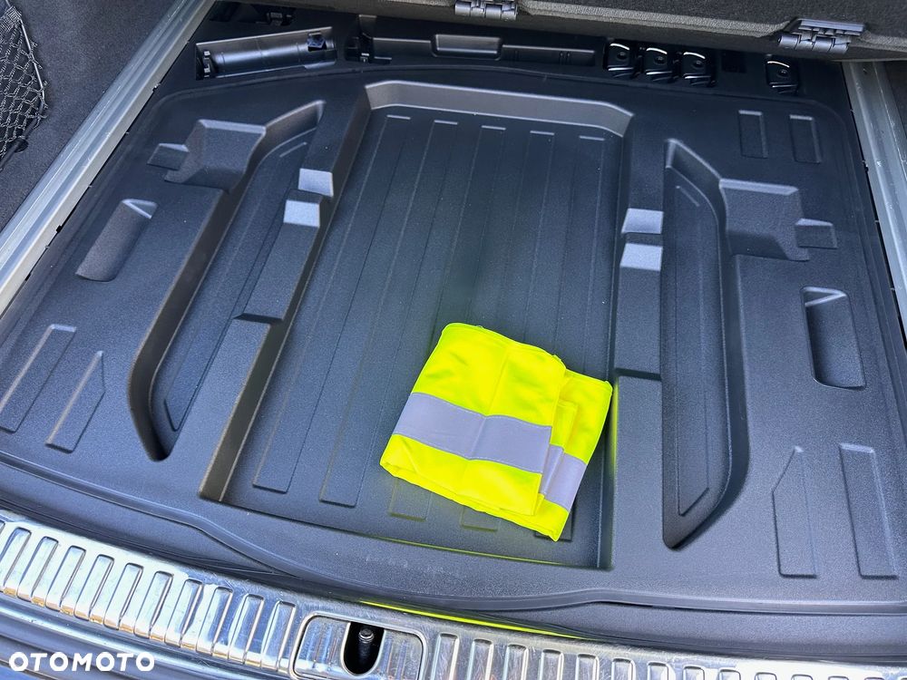 Audi A6 Avant 40 TDI S tronic - 8