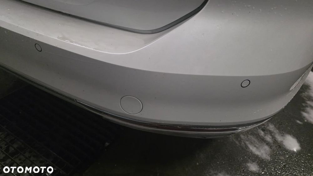 Volkswagen Passat - 8