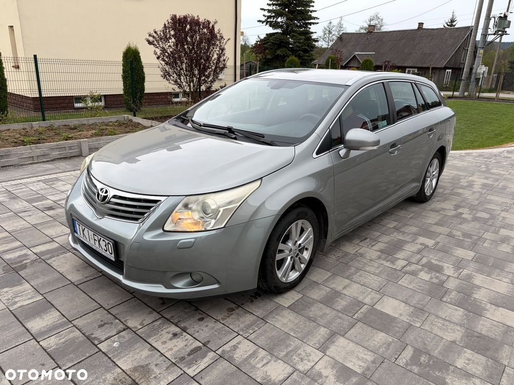 Toyota Avensis 2.0 D-4D Sol+NAVI - 1