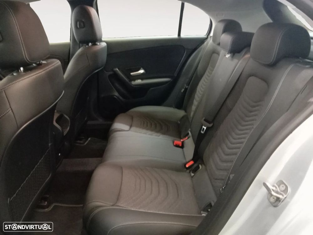 Mercedes-Benz A 200 Standard - 15
