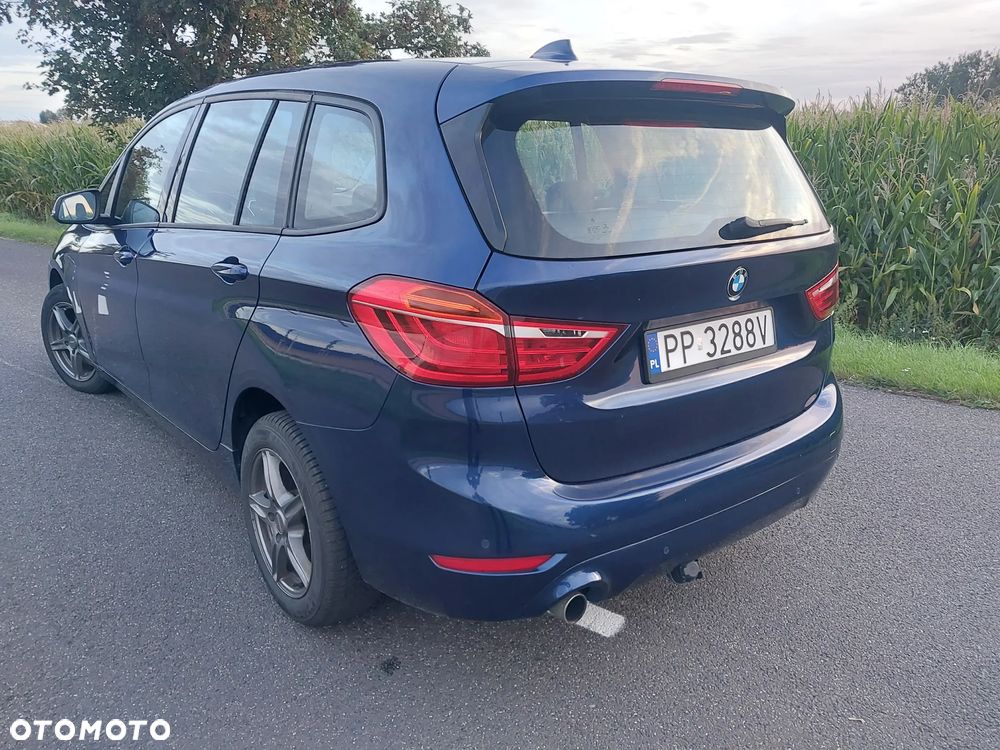 BMW Seria 2 218i - 4