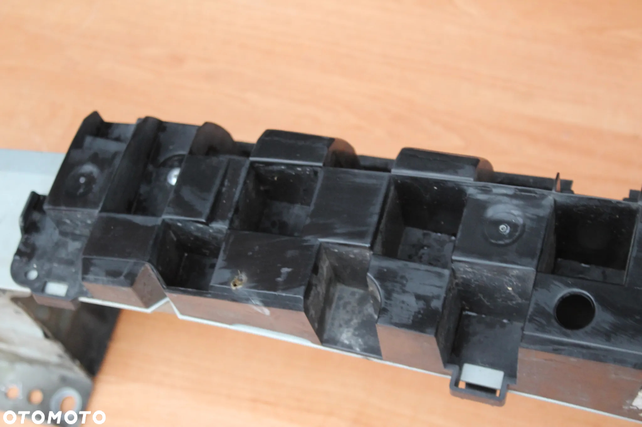 BELKA ZDERZAKA PRZEDNIEGO ABSORBERY ŚLIZG OPEL ASTRA H GTC CABRIO TWINTOP Z167 - 5