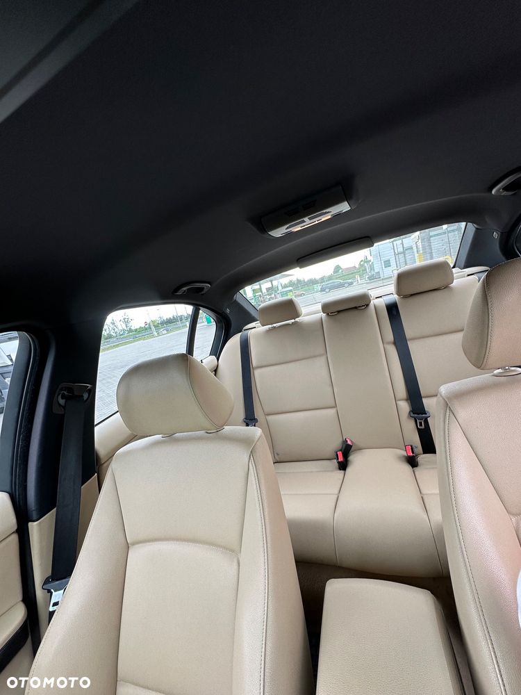 BMW Seria 3 318d - 5