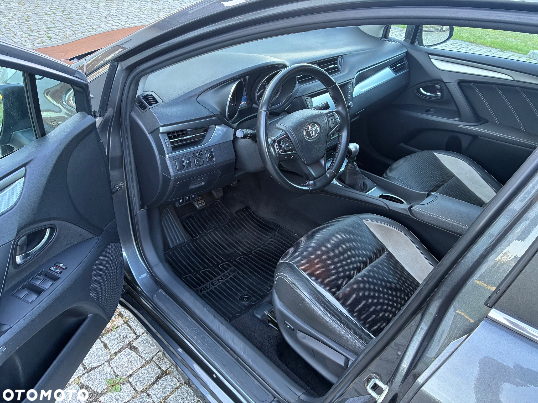 Toyota Avensis 1.8 Premium - 7