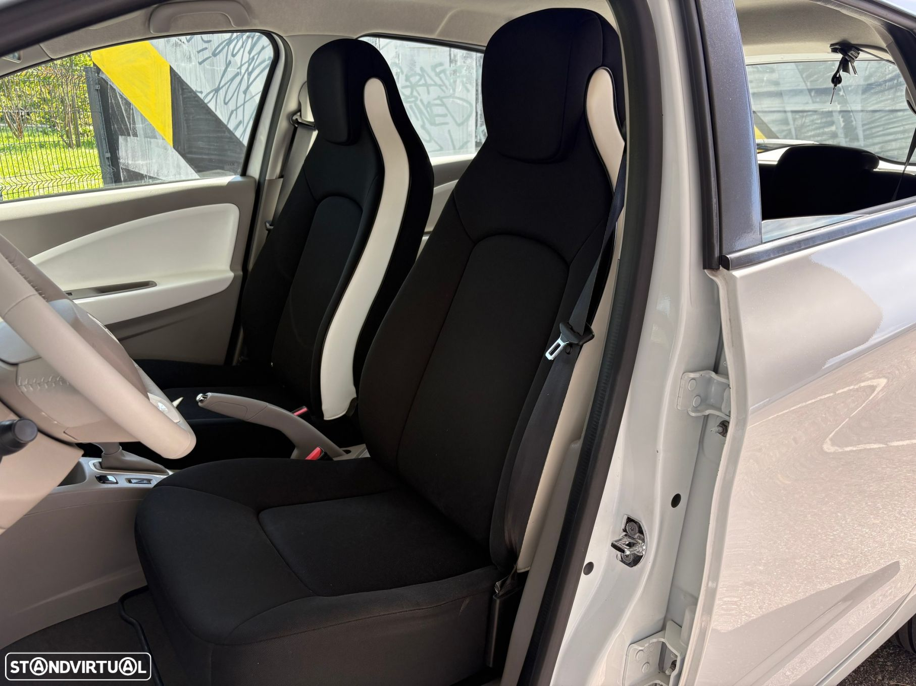 Renault Zoe (c/ Bateria) Life 40 Q90 - 9