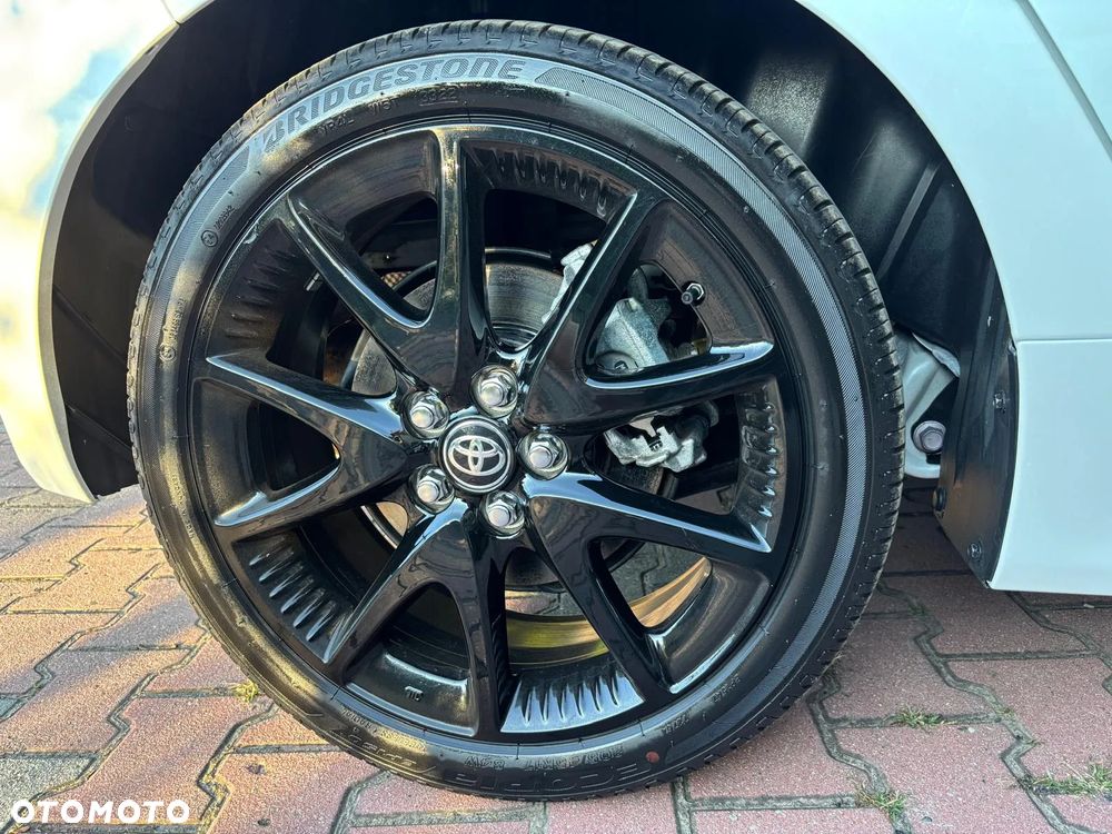 Toyota Yaris 116 1.5 VVT-i Black&White - 39