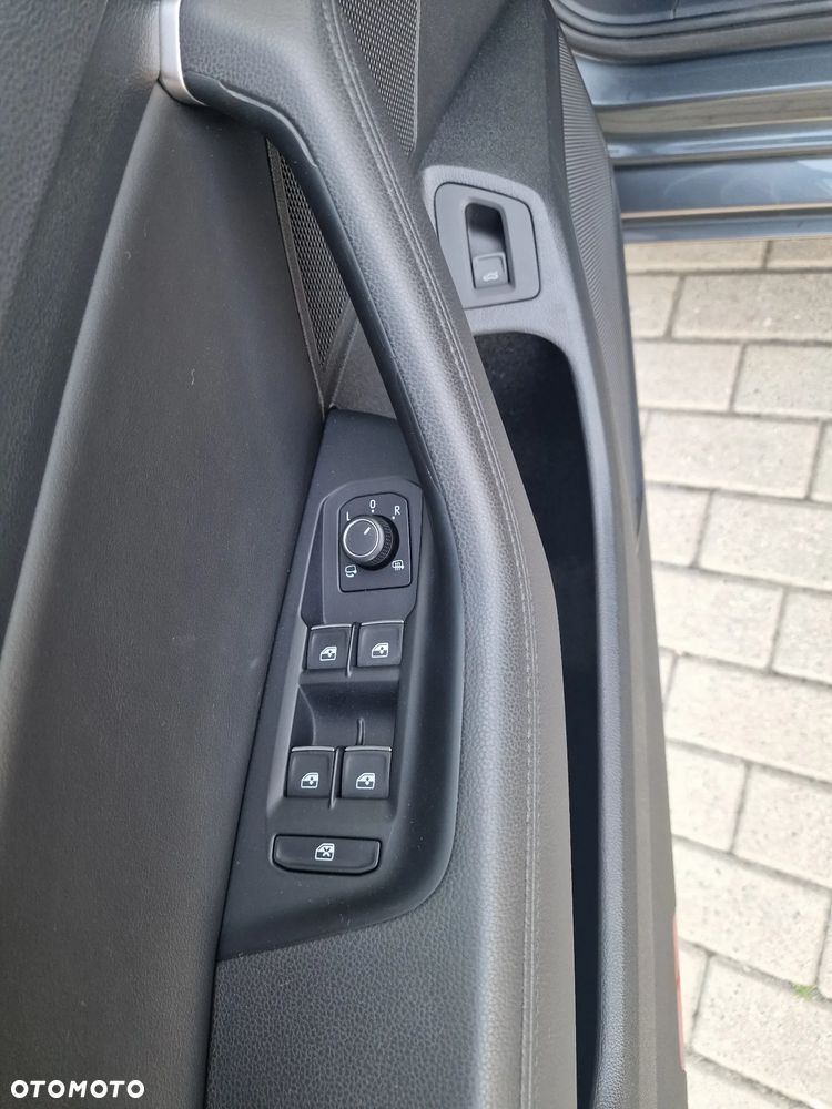 Volkswagen Passat 2.0 TDI BMT Highline DSG - 25