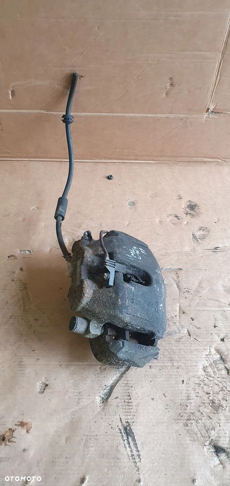 Zacisk hamulcowy prawy przód przedni Mercedes ML W164 3.0 CDI - 1