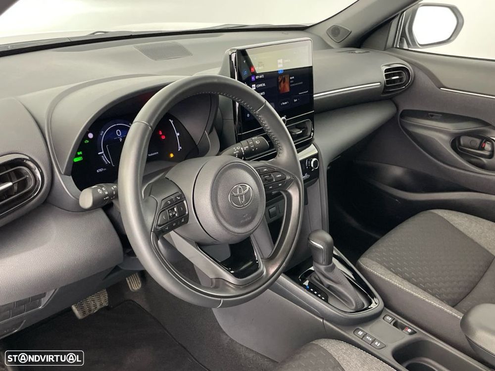 Toyota Yaris Cross 1.5 HDF Luxury - 19
