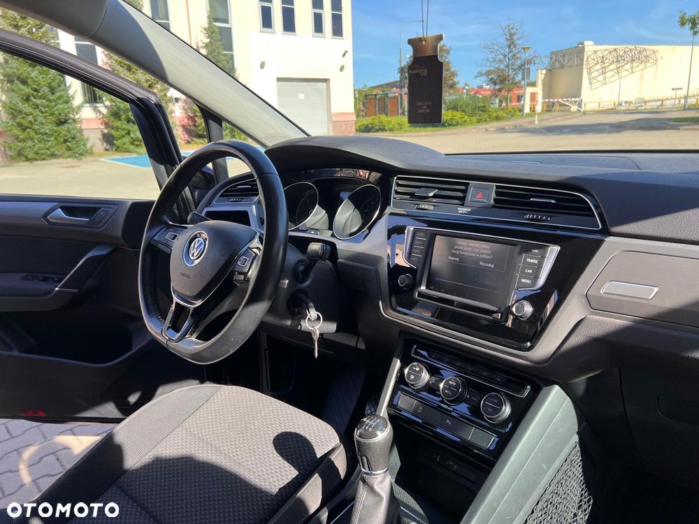 Volkswagen Touran 1.6 TDI BMT Comfortline - 19