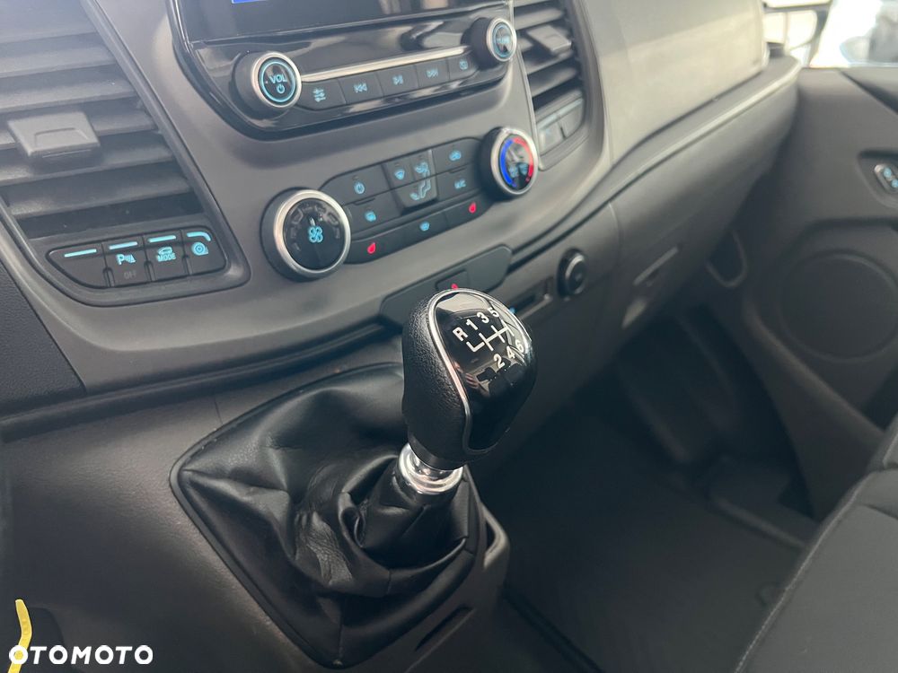 Ford Transit Custom - 38