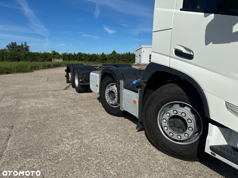 Volvo FM 500  8X2. PODWOZIE POD ZABUUDOWE  ASENIZACYJNY LAWETA - 11