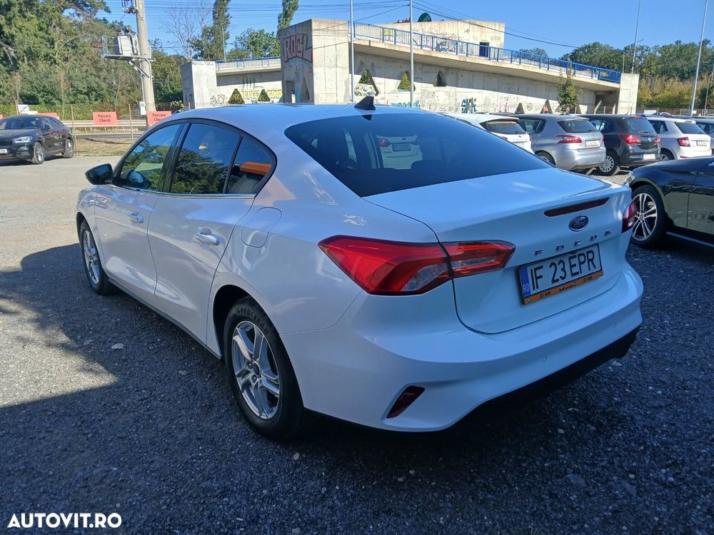 Ford Focus 1.0 EcoBoost Trend - 5