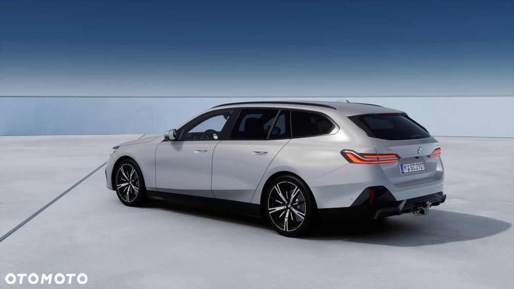 BMW Seria 5 520d mHEV M Sport - 2