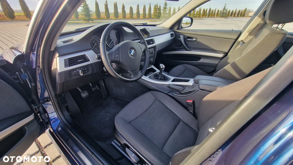 BMW Seria 3 320d - 3