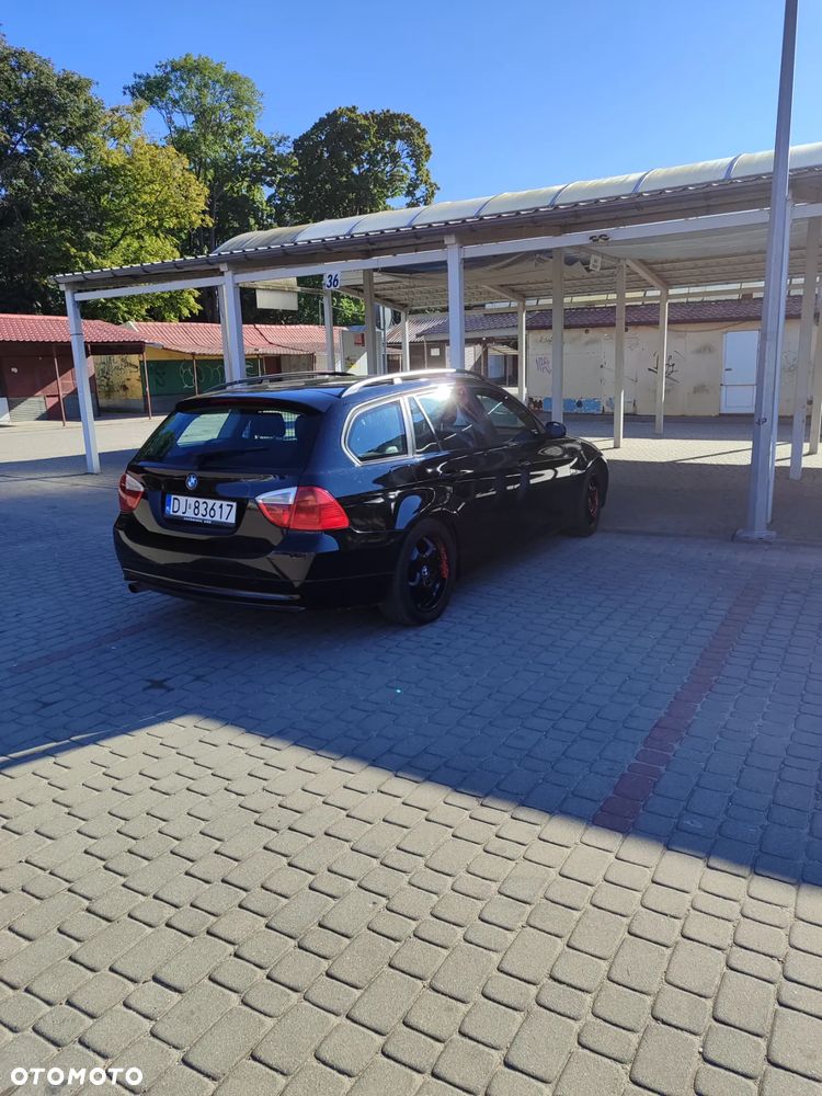 BMW Seria 3 320d - 23