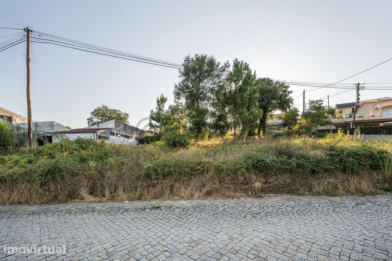 TERRENO PARA CONSTRUÇÃO - Grande imagem: 4/10