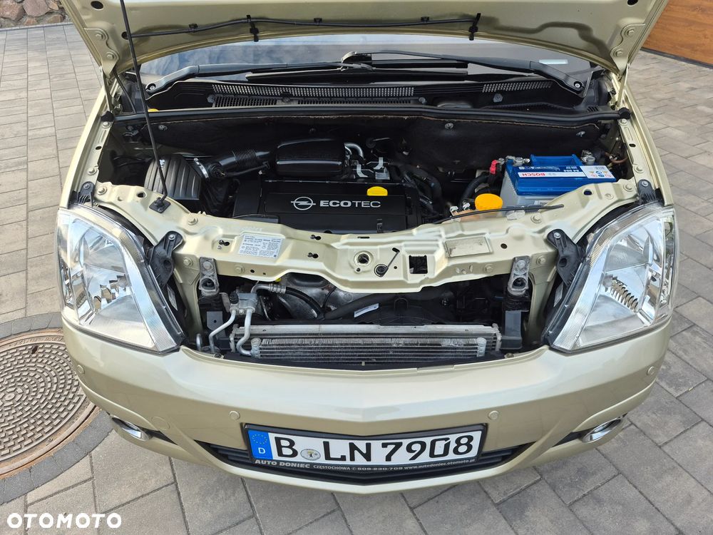 Opel Meriva 1.6 16V Cosmo - 35