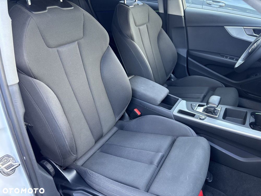 Audi A4 Limousine - 30