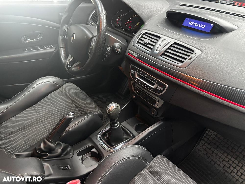 Renault Megane 1.6 dCi GT Line - 10