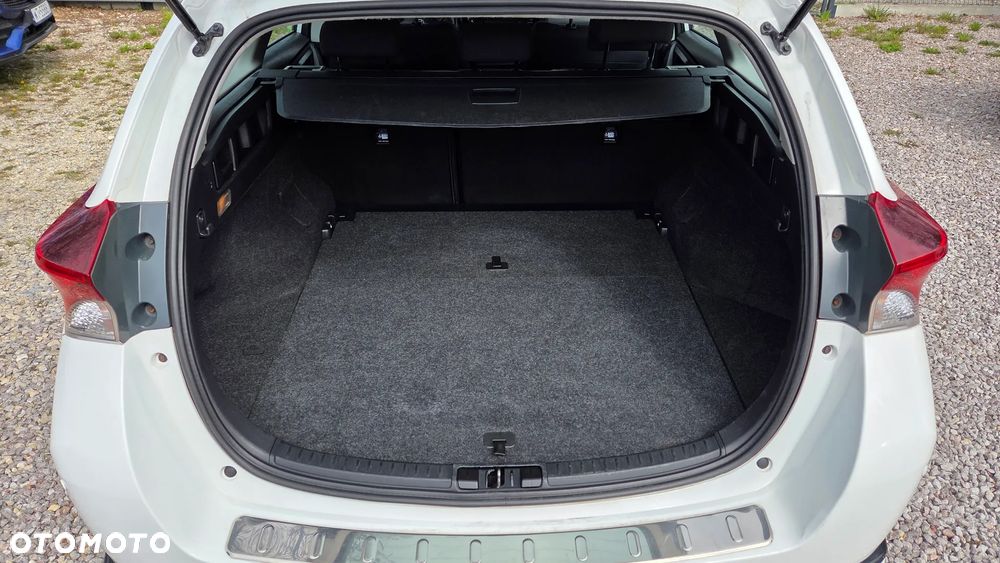 Toyota Auris Hybrid 135 Premium - 14