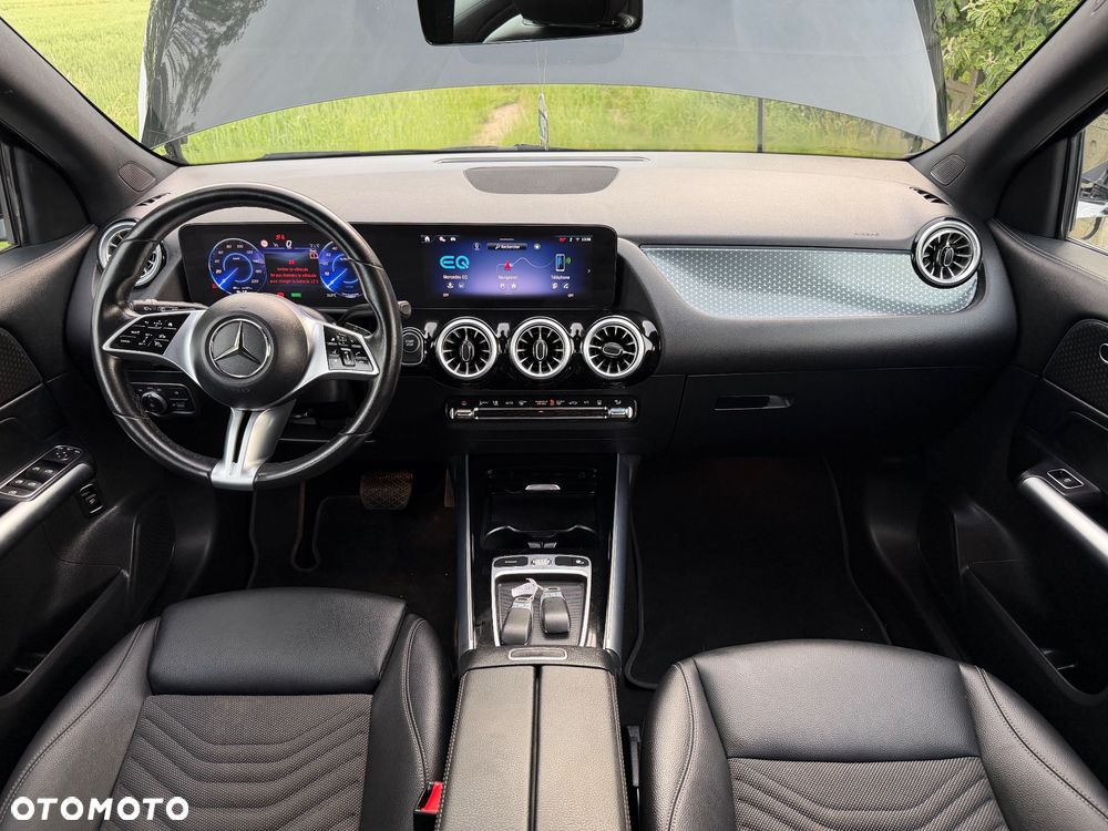 Mercedes-Benz EQA 250+ Electric Art - 20