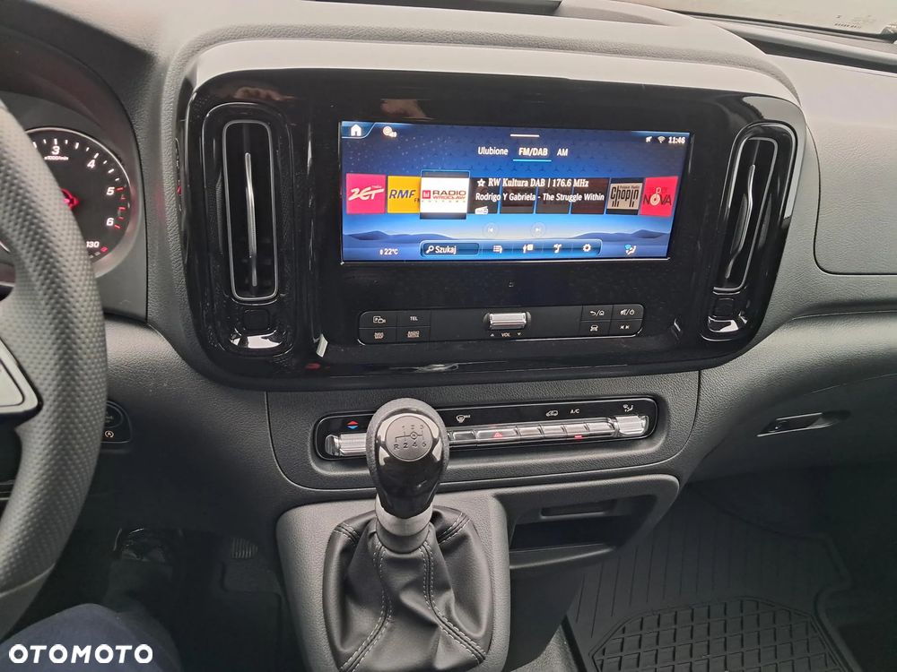 Mercedes-Benz VITO - 12