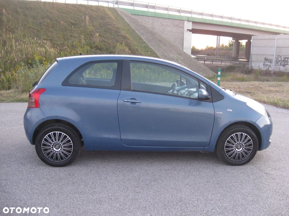 Toyota Yaris 1.4 D-4D Terra A/C - 7