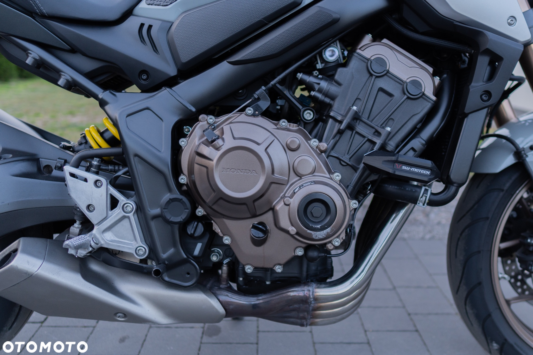 Honda CB - 16