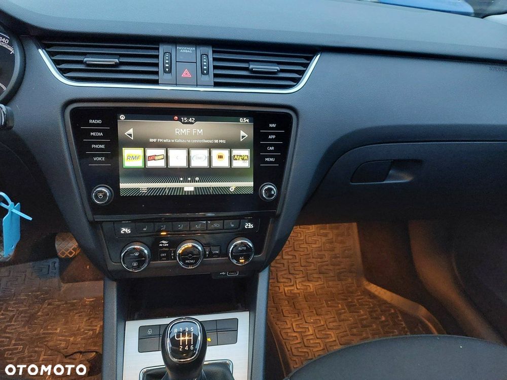 Skoda Octavia - 25
