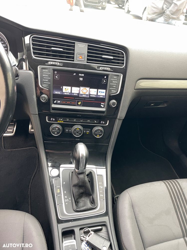 Volkswagen Golf 2.0 TDI BlueMotion Technology DSG Allstar - 32