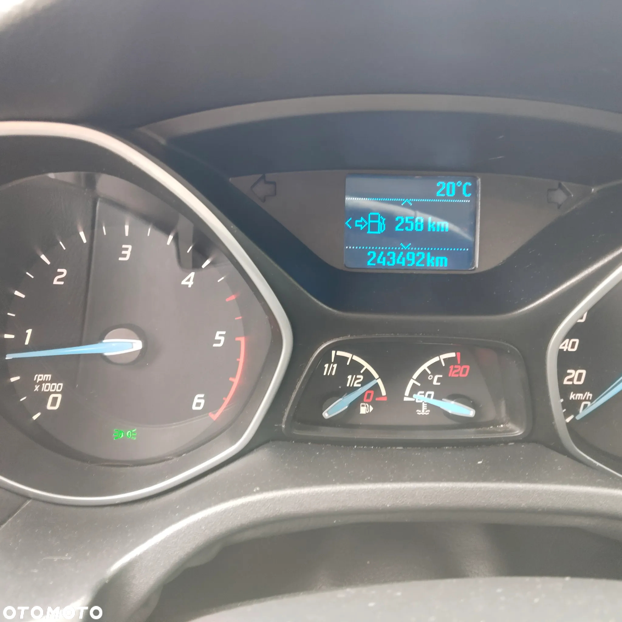 Ford Focus - 11