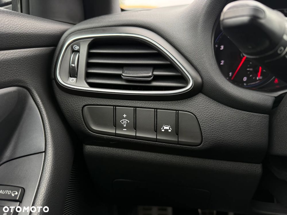 Hyundai i30 N 2.0 T-GDI Performance - 14