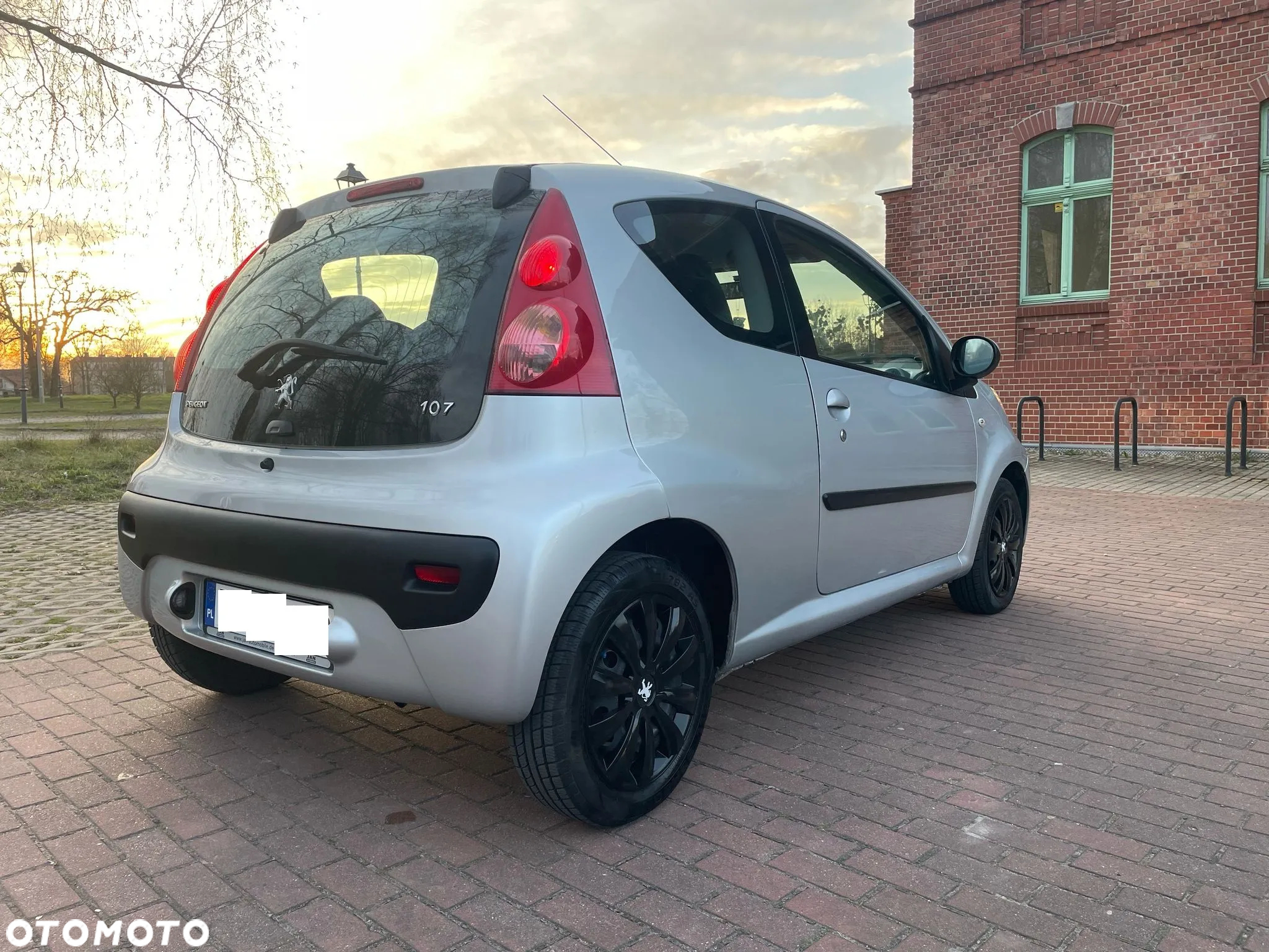 Peugeot 107 1.0 Trendy - 4