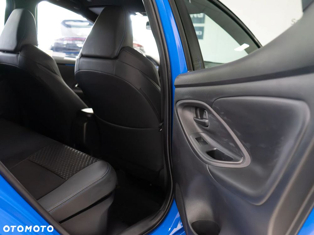 Toyota Yaris - 30