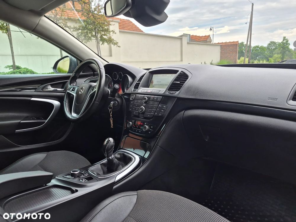 Opel Insignia - 11