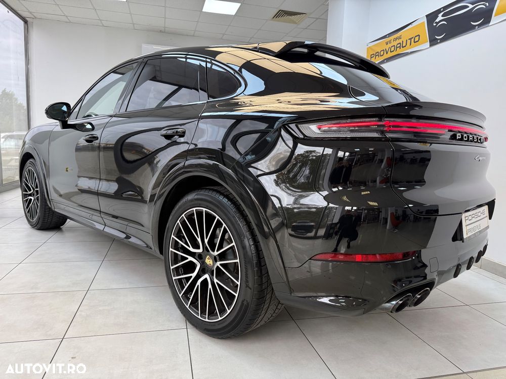 Porsche Cayenne Coupe Standard - 17