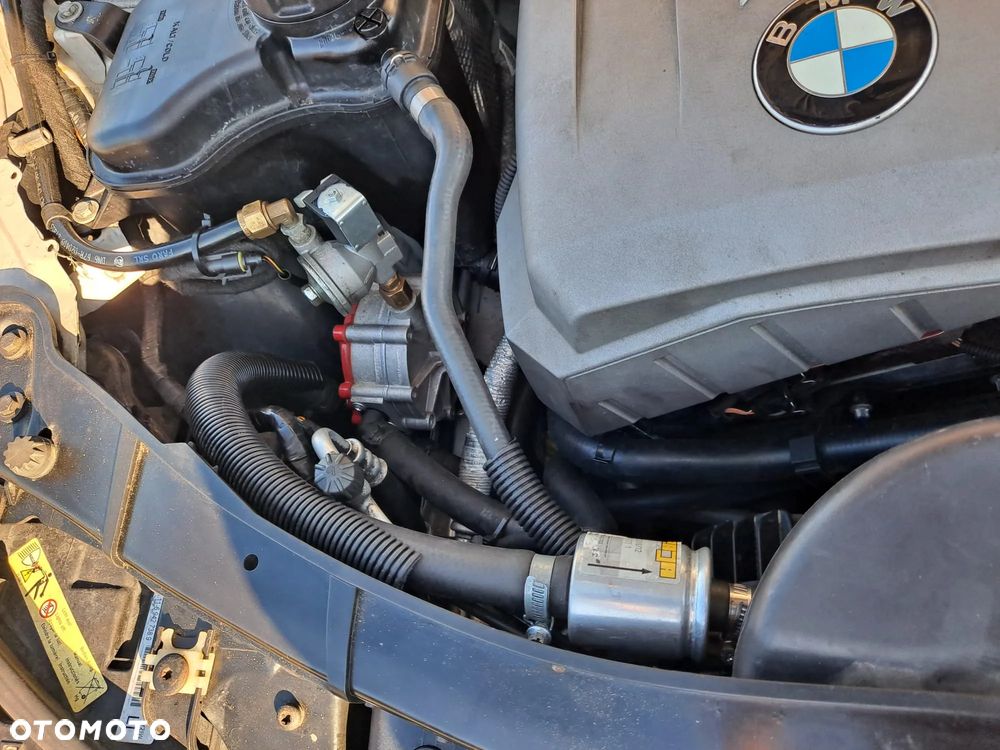 BMW Seria 3 325i - 10