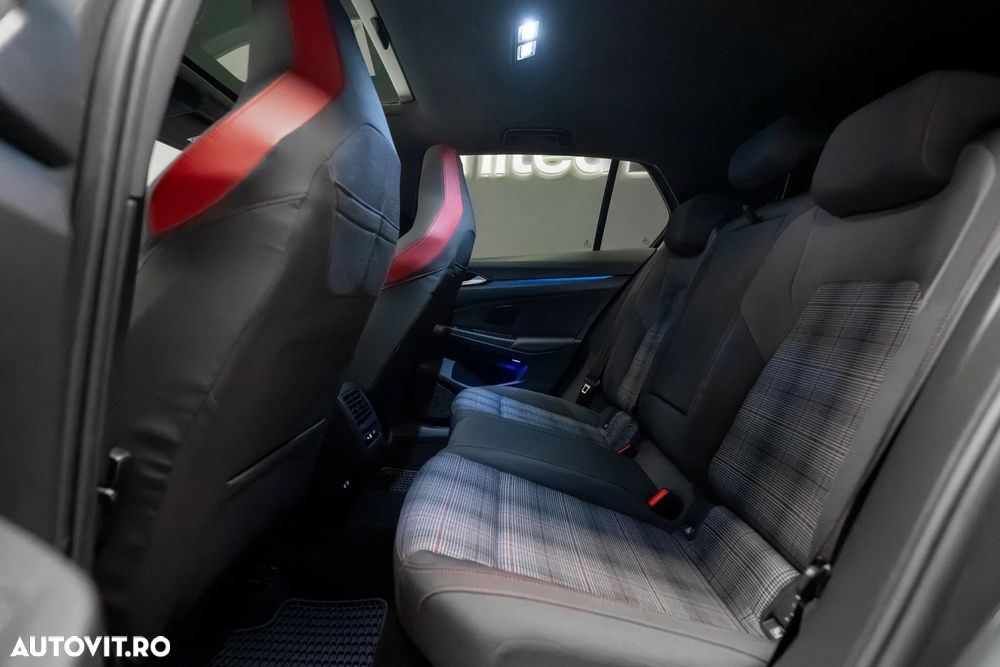 Volkswagen Golf 2.0 TSI DSG GTI - 26