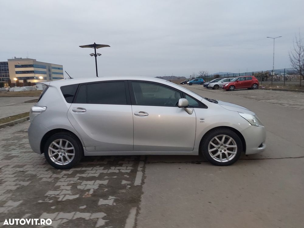 Toyota Verso - 3