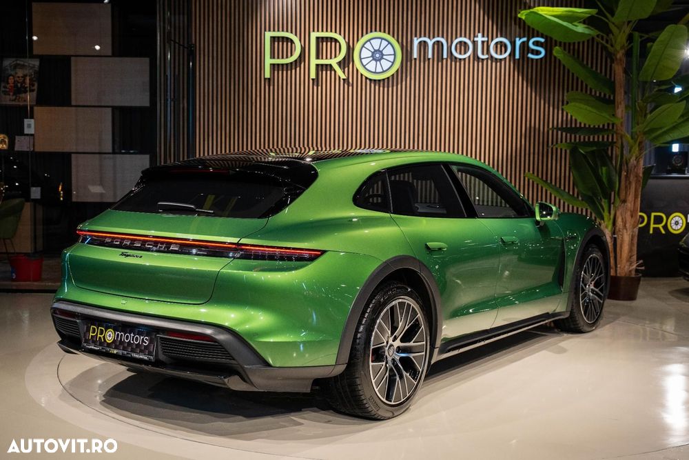 Porsche Taycan 4S - 13