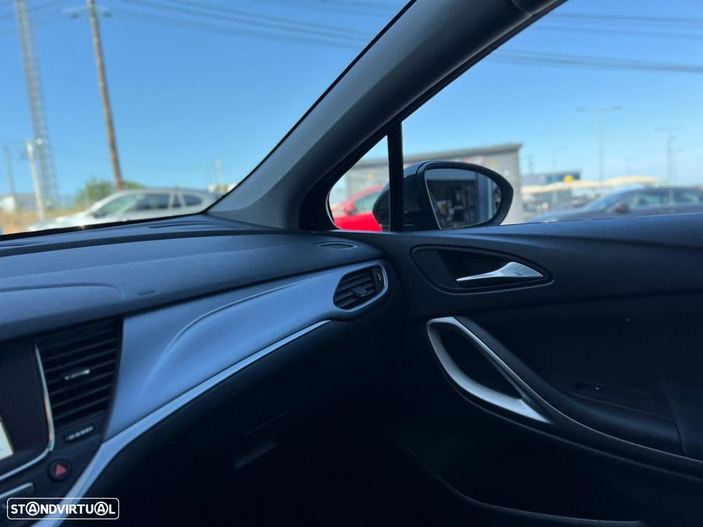 Opel Astra 1.2 Turbo S&S Elegance - 11