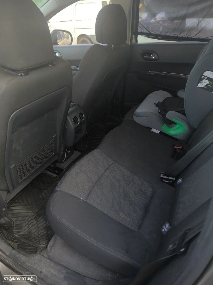 Peugeot 3008 1.6 HDi Sport - 3