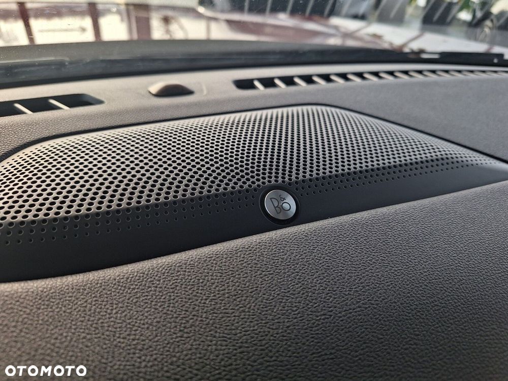 Ford Kuga 1.5 EcoBoost FWD ST-Line X - 25