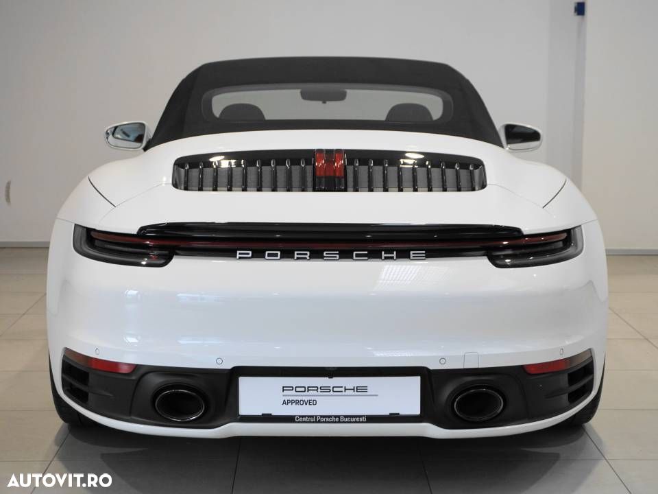 Porsche 911 Carrera Cabriolet PDK - 5
