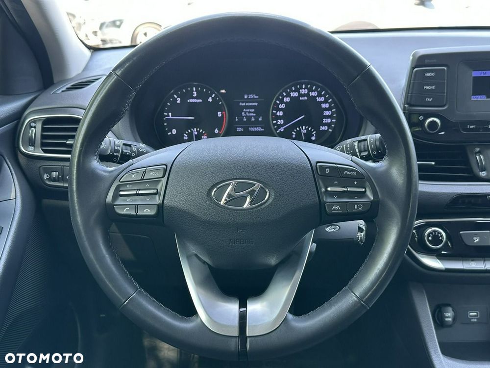 Hyundai i30 - 23